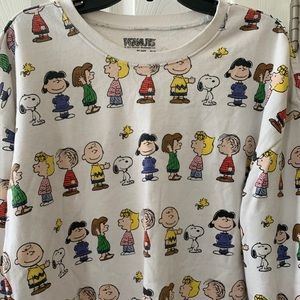 PEANUTS character sweater